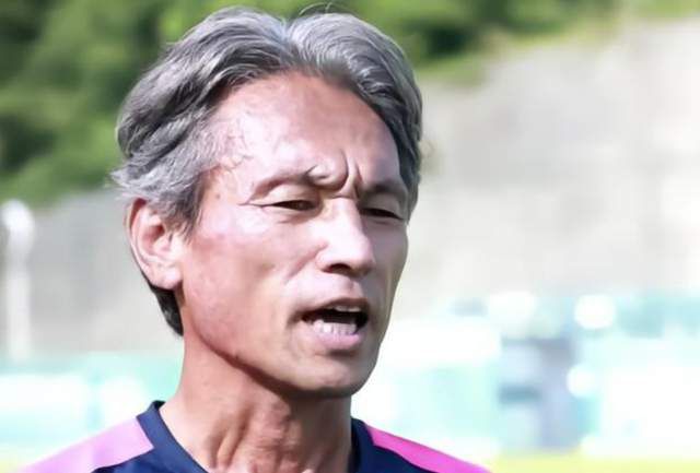 由孙周执导，艾伦、王智、鲁诺领衔主演，任达华、金士杰主演的喜剧电影《人间;喜剧》，今日正式宣布定档12月28日，并公布了;戏精版先导海报